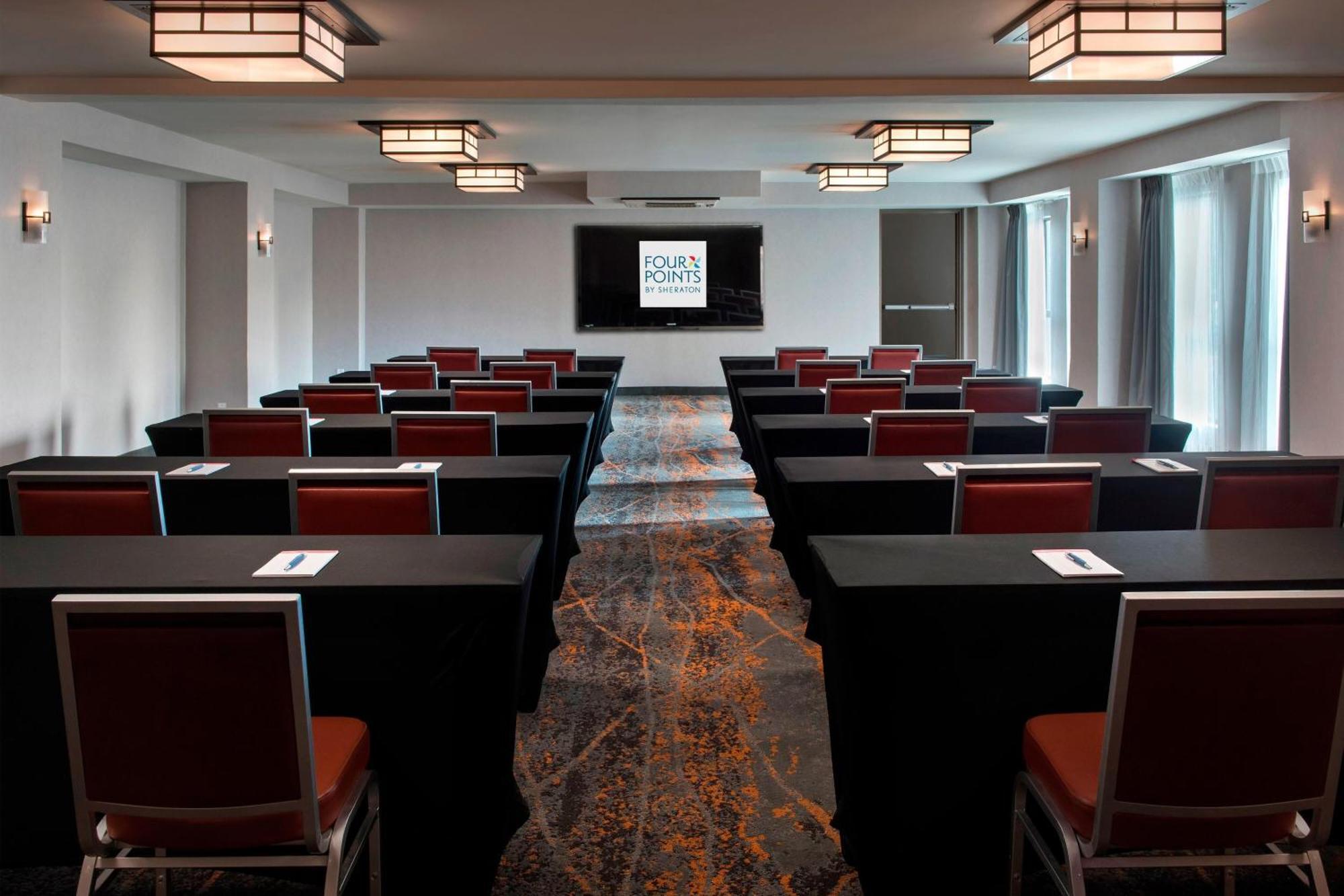 Hotel Four Points Philadelphia Northeast Esterno foto