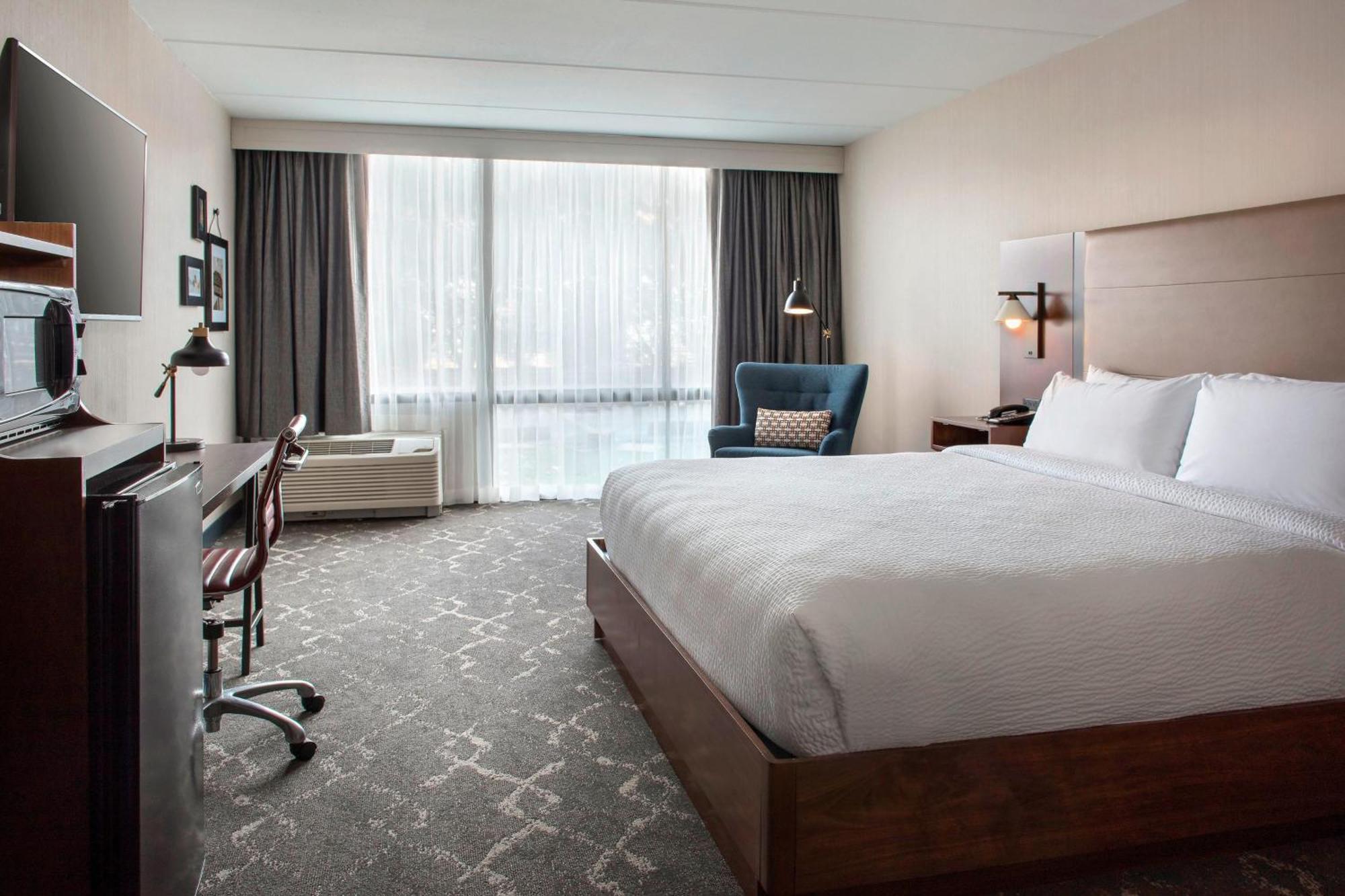 Hotel Four Points Philadelphia Northeast Esterno foto