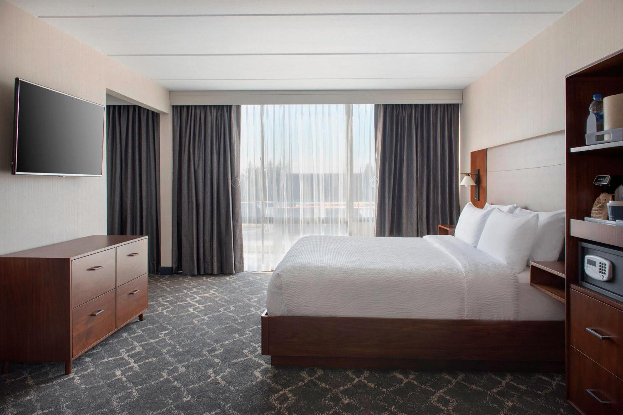 Hotel Four Points Philadelphia Northeast Esterno foto