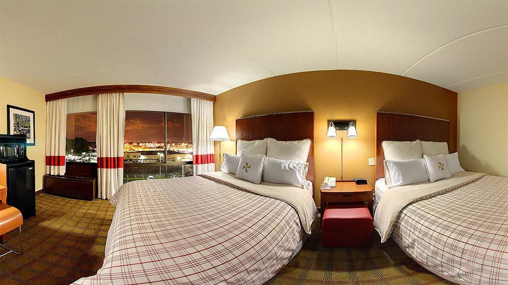 Hotel Four Points Philadelphia Northeast Esterno foto